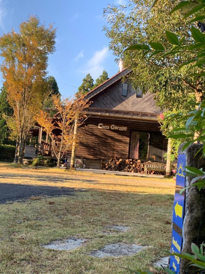 Guesthouse Coco Garage Kirishima Eksteriør billede