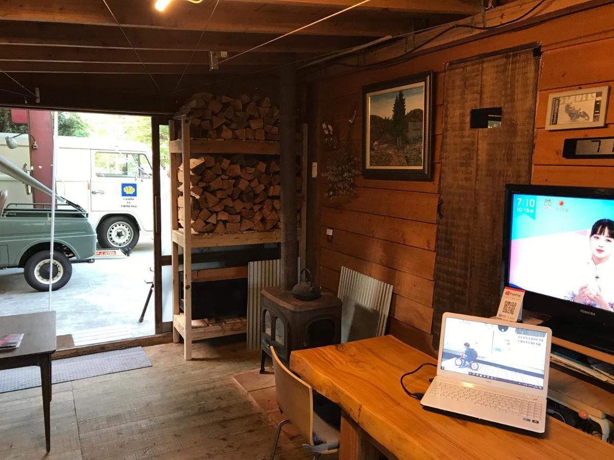 Guesthouse Coco Garage Kirishima Eksteriør billede