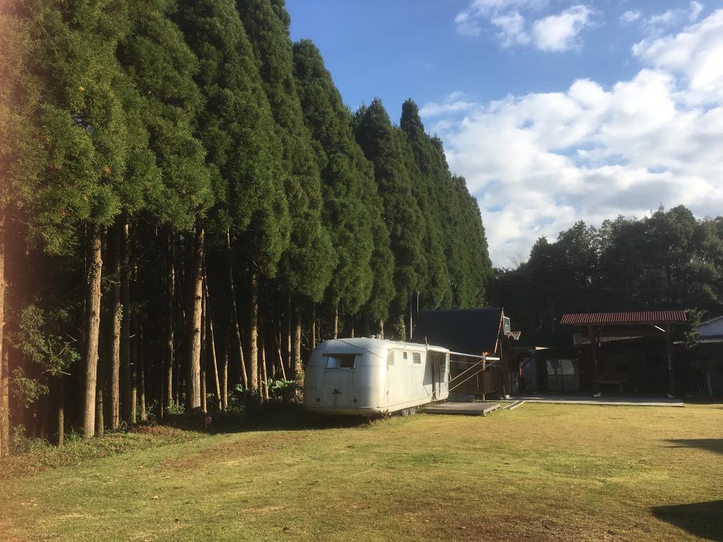 Guesthouse Coco Garage Kirishima Eksteriør billede
